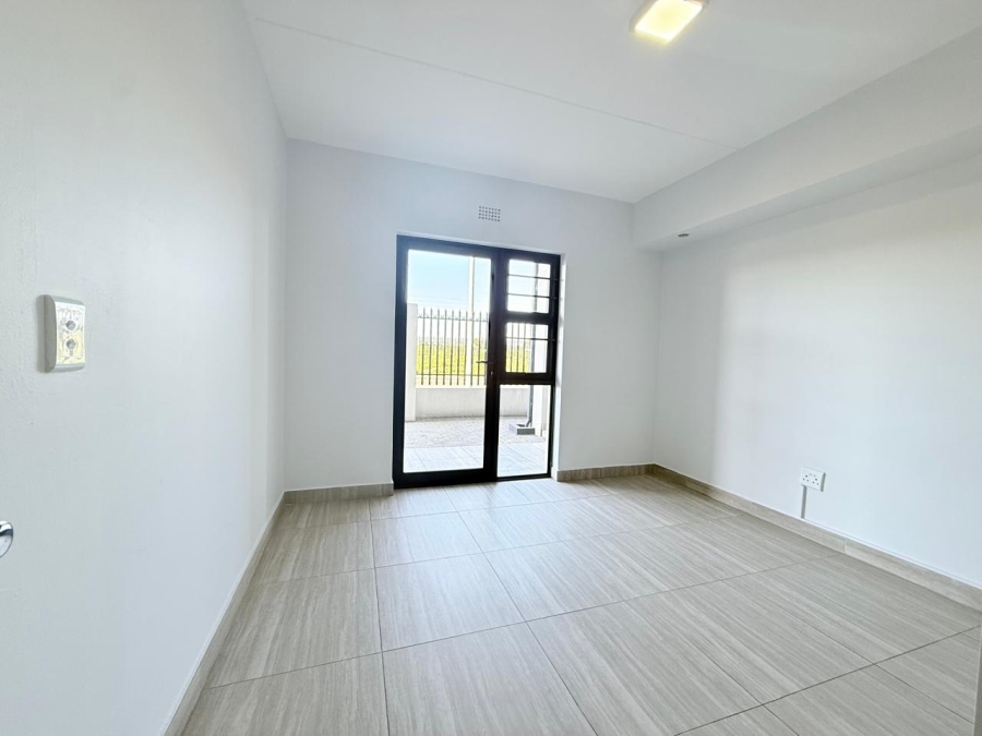 2 Bedroom Property for Sale in Parklands North Western Cape